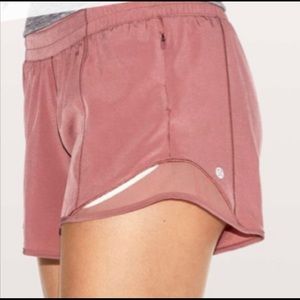 Lululemon Hotty Hot (4 inch) Short